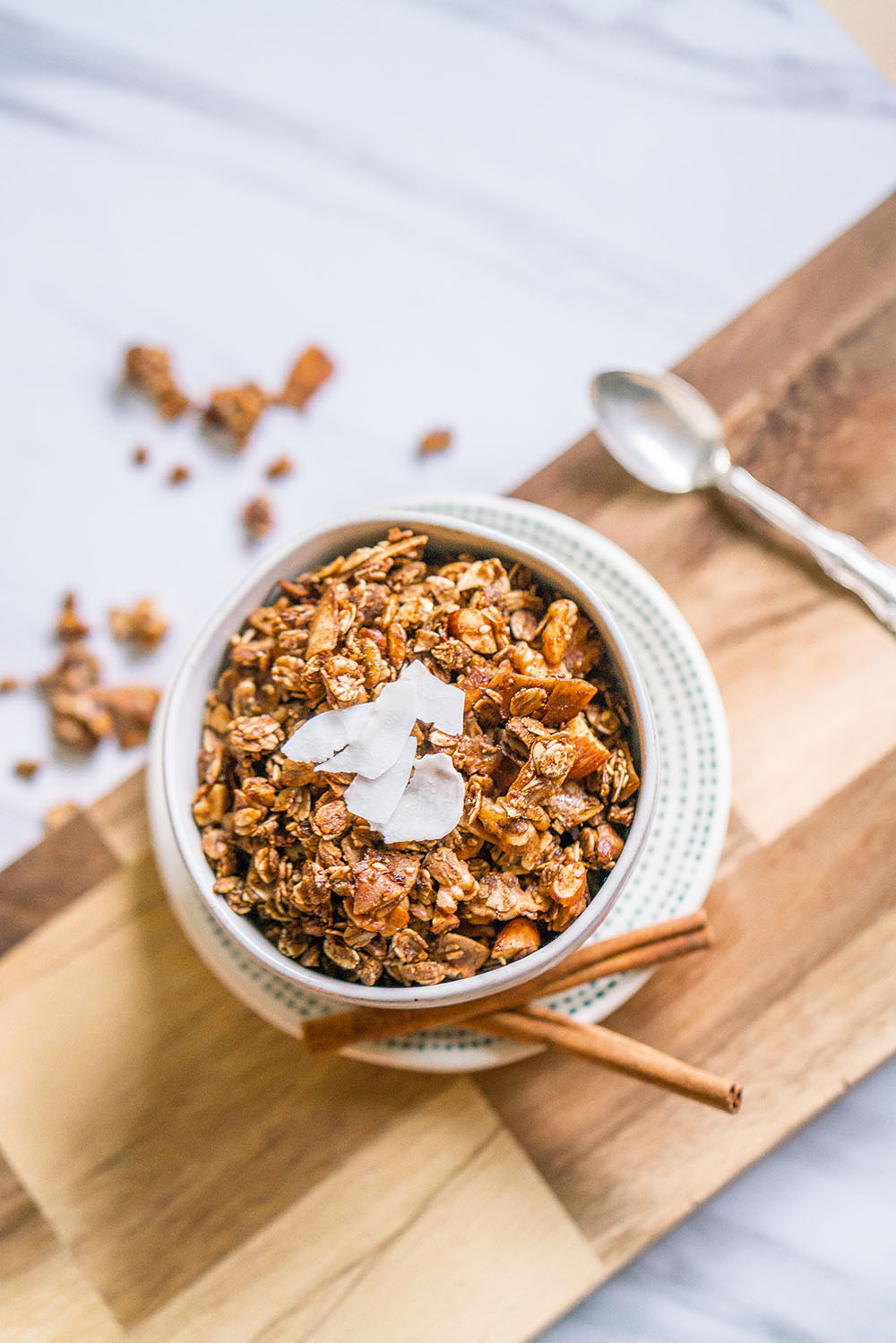 This healthy homemade granola is full of natural nuts and grains that are tasty and good for you!